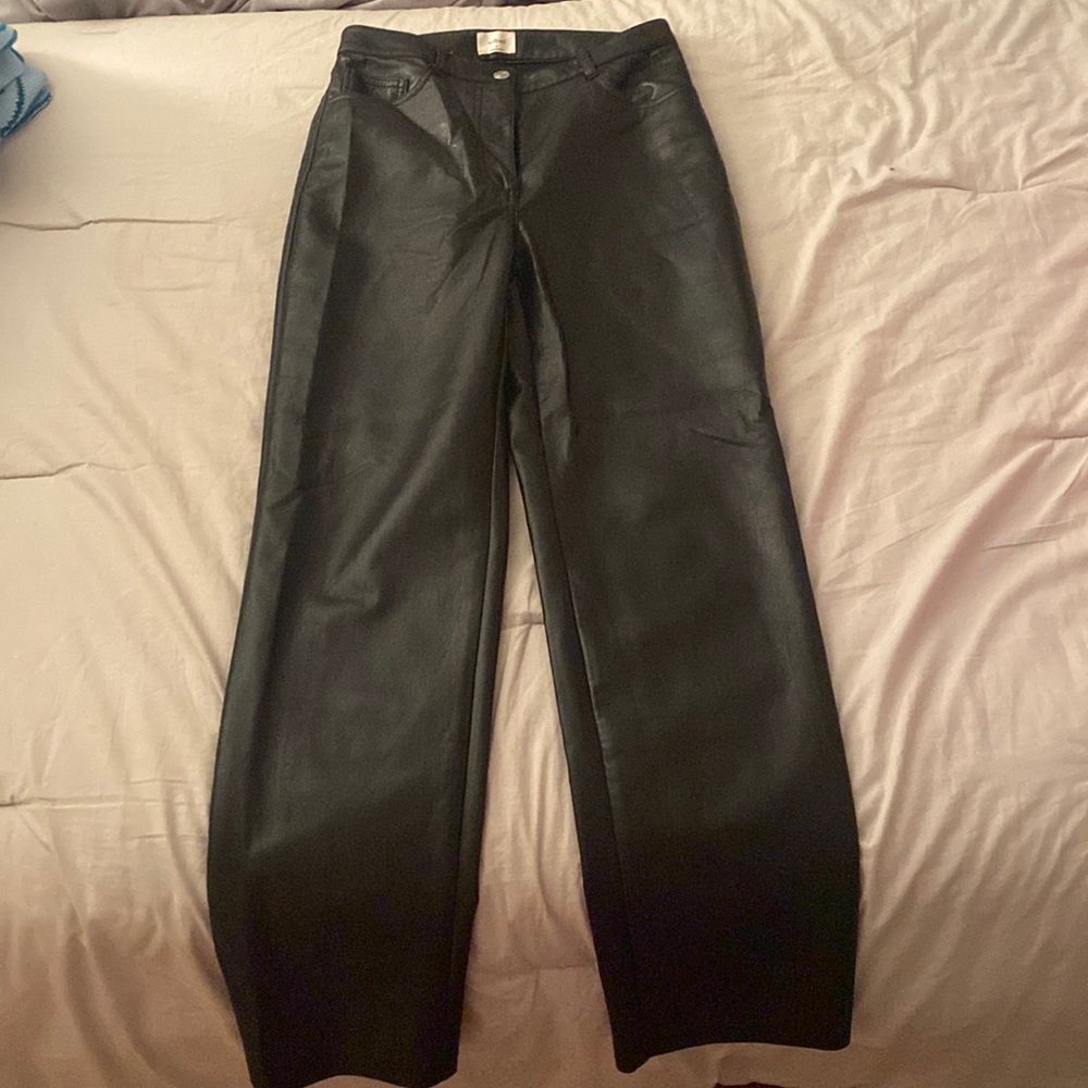 Wilfred Size 4 barely worn